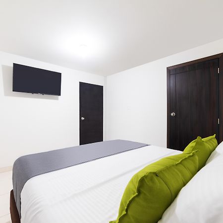 Ayenda 1045 Boutique Aeropuerto Hotel Bogota Bagian luar foto